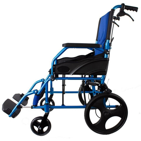 Silla de ruedas plegable de aluminio con frenos en los manillas, color azul